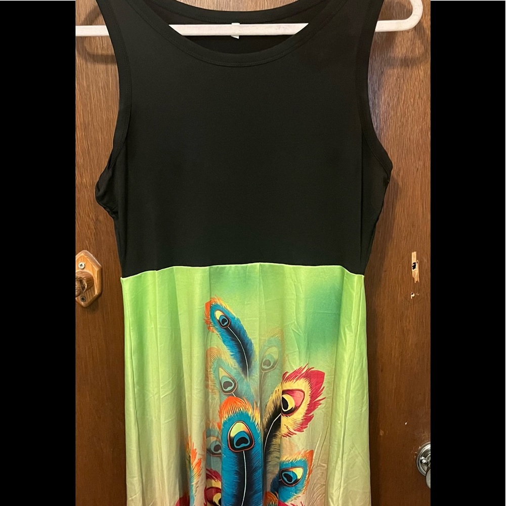 Black & Green Peacock print tank dress. Color-block effect. Lightweight fabric.